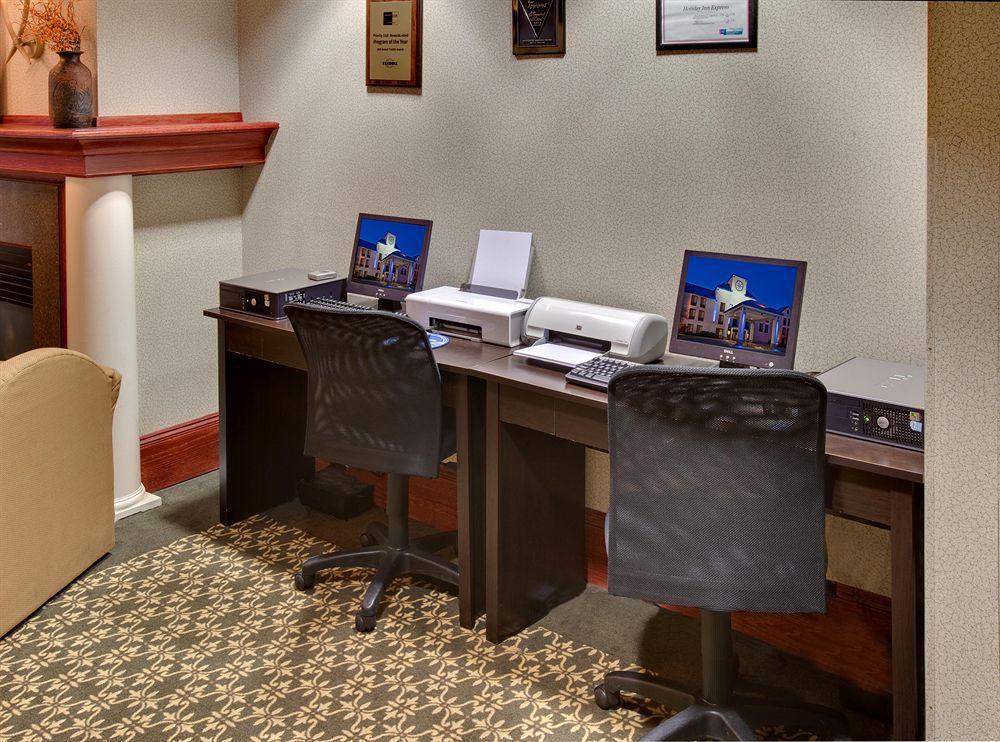 Holiday Inn Express Cedar Rapids - Collins Road By Ihg Einrichtungen foto