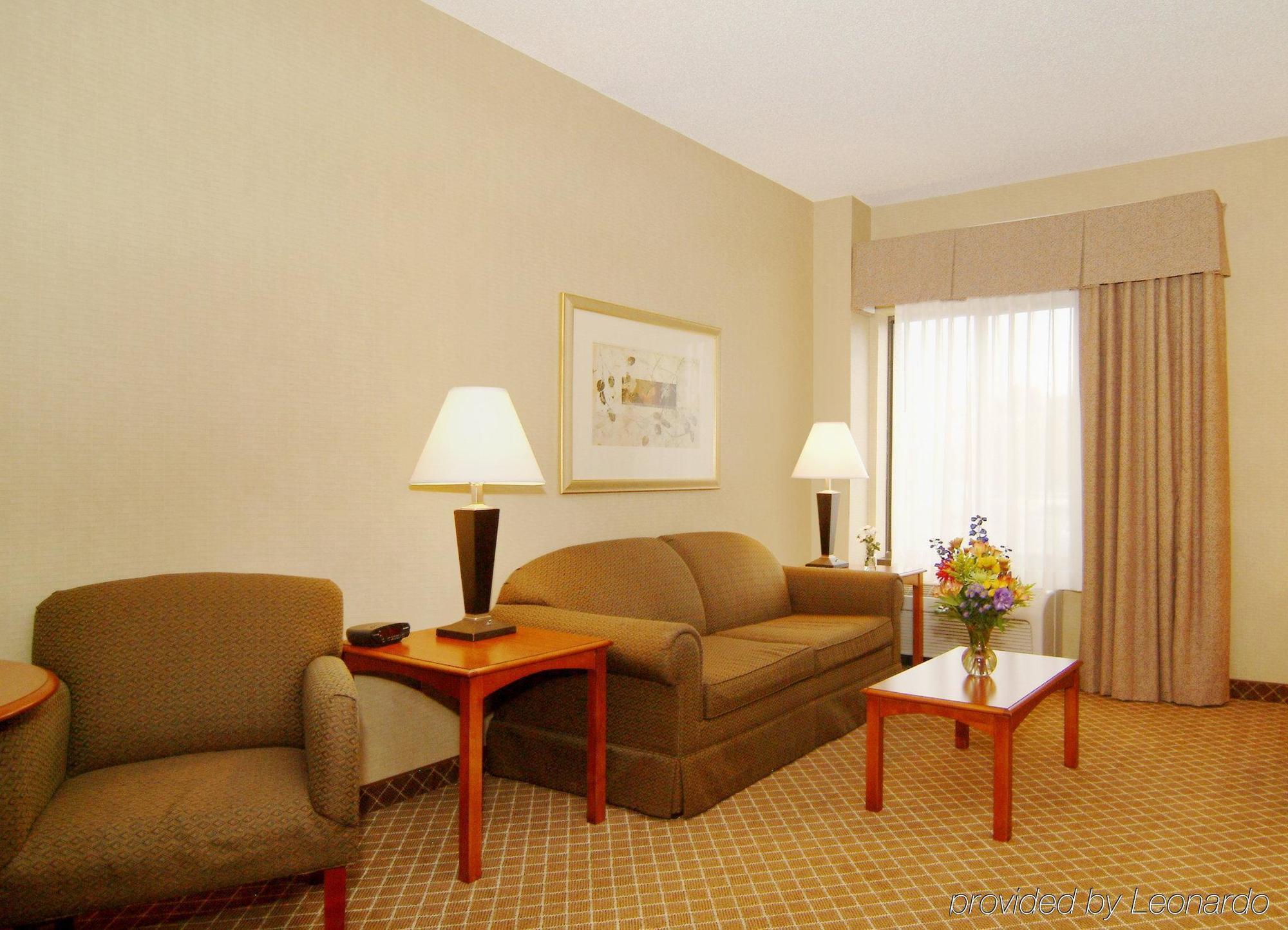 Holiday Inn Express Cedar Rapids - Collins Road By Ihg Zimmer foto