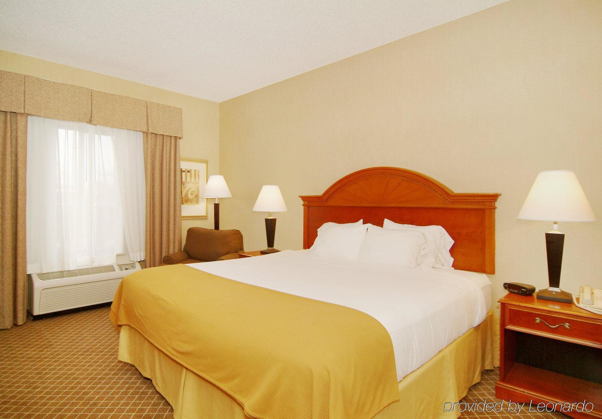 Holiday Inn Express Cedar Rapids - Collins Road By Ihg Zimmer foto