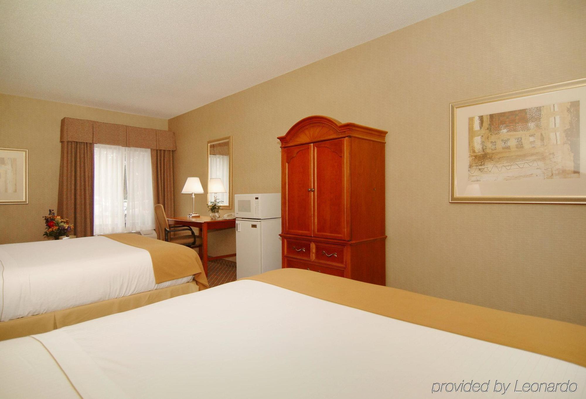Holiday Inn Express Cedar Rapids - Collins Road By Ihg Zimmer foto