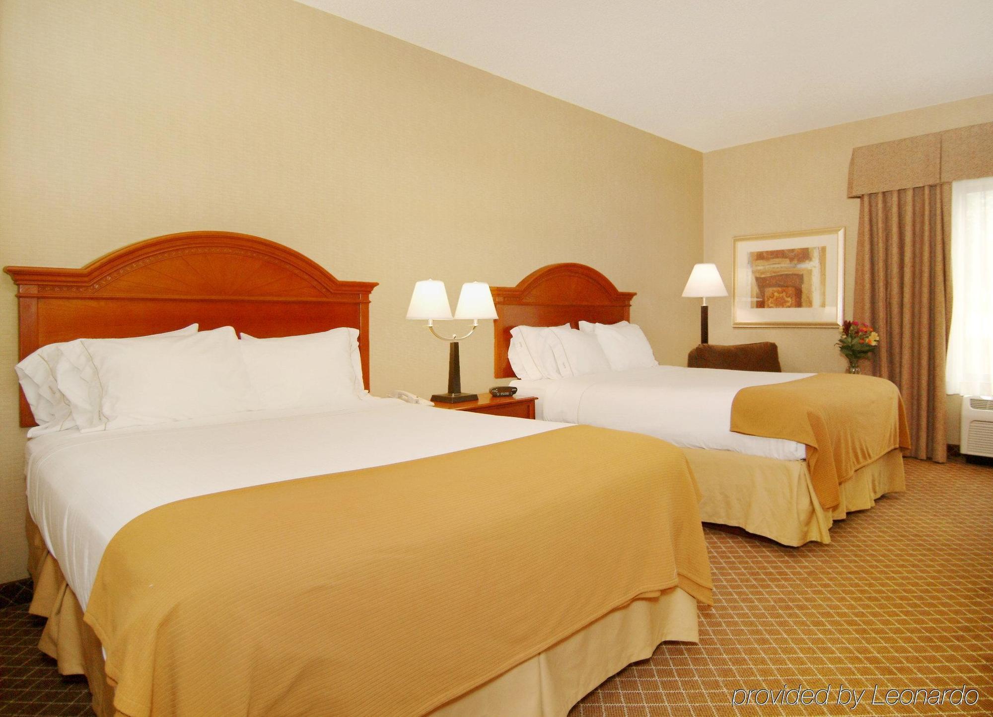 Holiday Inn Express Cedar Rapids - Collins Road By Ihg Zimmer foto